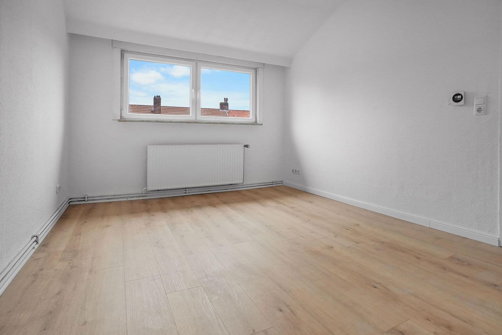 Pronájem bytu 3+1 56 m², Waßmannstraße 9, Hannover, Dolní Sasko Pronájem bytu 3+1 56 m², Waßmannstraße 9, Hannover, Dolní Sasko