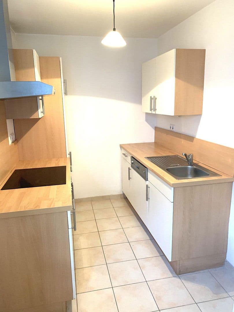 Pronájem bytu 1+kk 40 m², Universumstrasse, Wien, 20. Bezirk, Brigittenau, Wien Pronájem bytu 1+kk 40 m², Universumstrasse, Wien, 20. Bezirk, Brigittenau, Wien