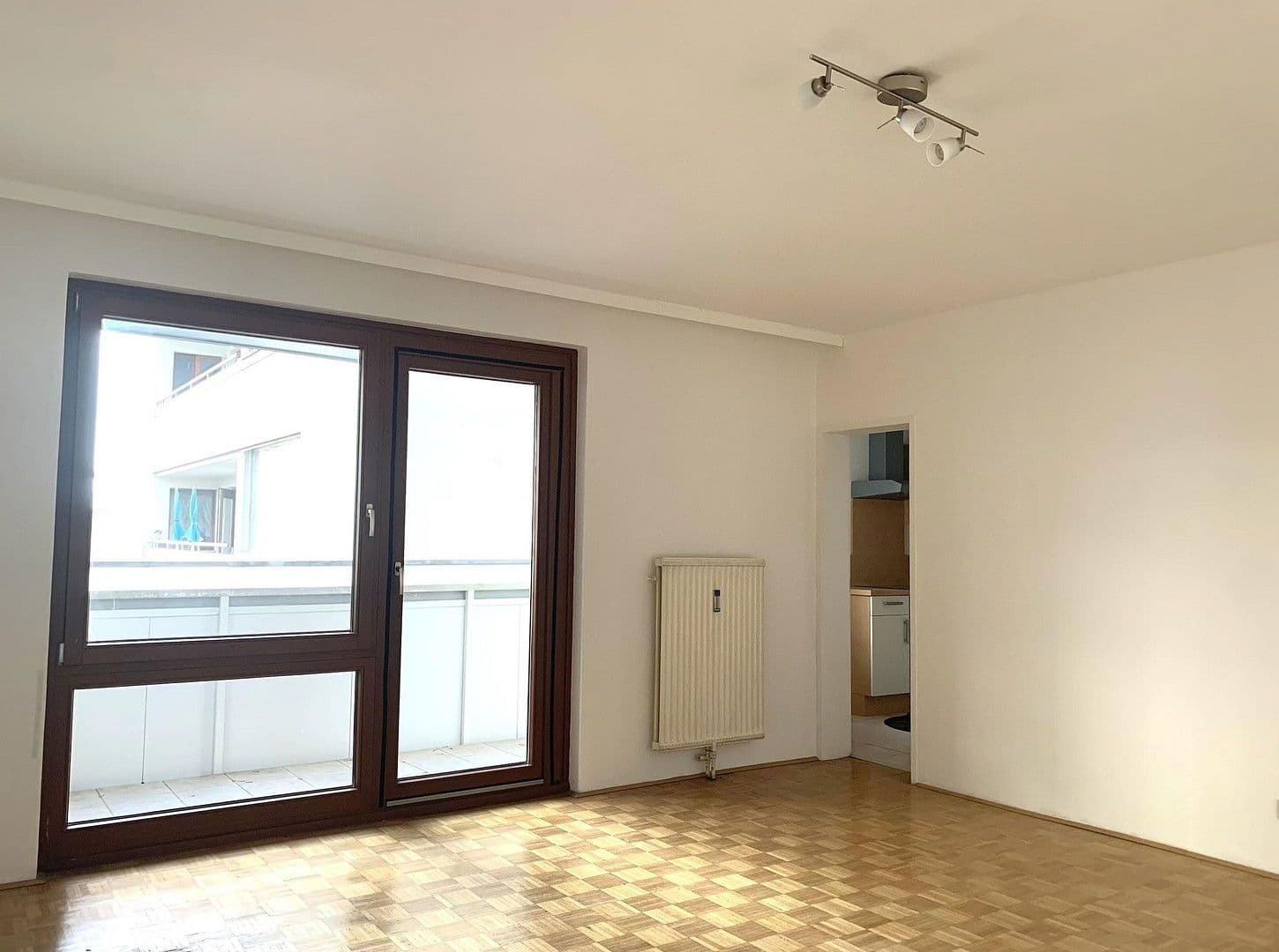 Pronájem bytu 1+kk 40 m², Universumstrasse, Wien, 20. Bezirk, Brigittenau, Wien Pronájem bytu 1+kk 40 m², Universumstrasse, Wien, 20. Bezirk, Brigittenau, Wien
