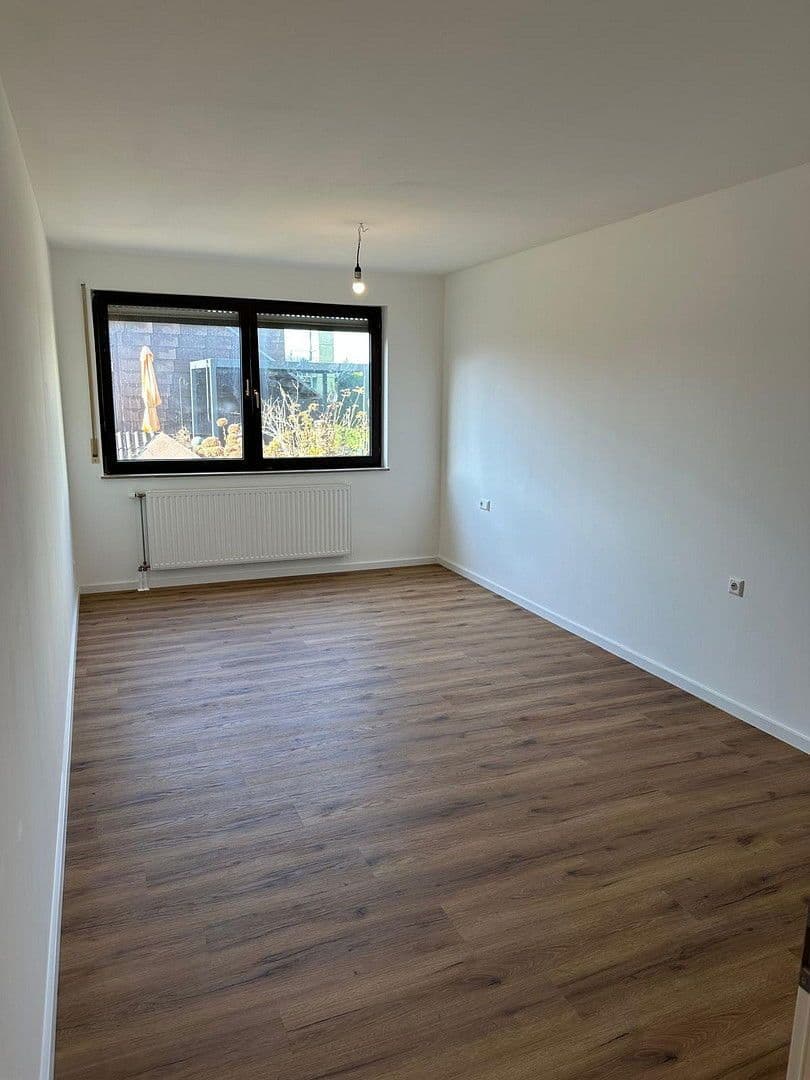 Prodej bytu 2+1 69 m², Esslingen am Neckar, Bádensko-Württembersko Prodej bytu 2+1 69 m², Esslingen am Neckar, Bádensko-Württembersko