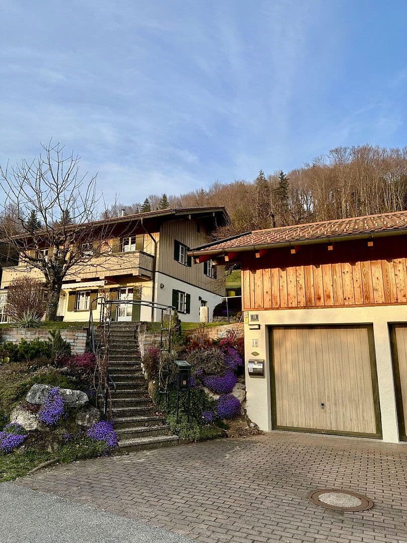 Pronájem domu 135 m², pozemek 663 m², Siegsdorf, Bavorsko Pronájem domu 135 m², pozemek 663 m², Siegsdorf, Bavorsko