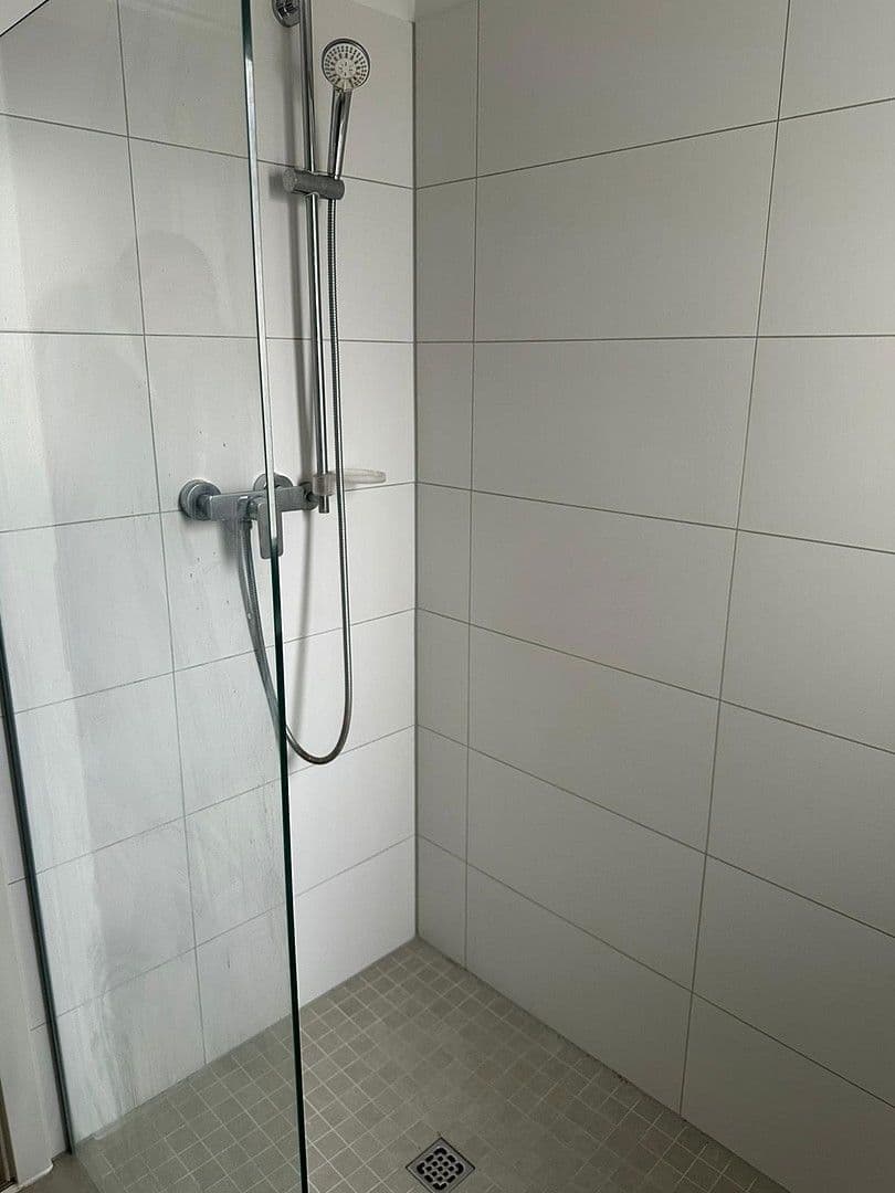 Pronájem bytu 2+1 45 m², Esserstr., Köln, Severní Porýní-Vestfálsko Pronájem bytu 2+1 45 m², Esserstr., Köln, Severní Porýní-Vestfálsko