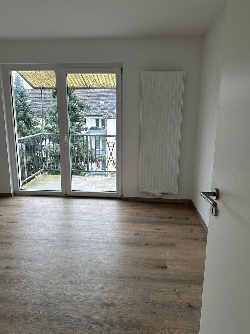 Pronájem bytu 2+1 45 m², Esserstr., Köln, Severní Porýní-Vestfálsko Pronájem bytu 2+1 45 m², Esserstr., Köln, Severní Porýní-Vestfálsko