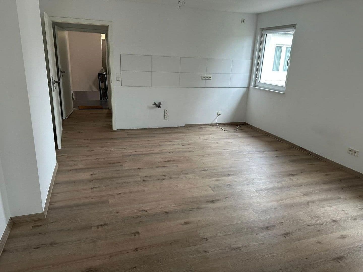 Pronájem bytu 2+1 45 m², Esserstr., Köln, Severní Porýní-Vestfálsko Pronájem bytu 2+1 45 m², Esserstr., Köln, Severní Porýní-Vestfálsko