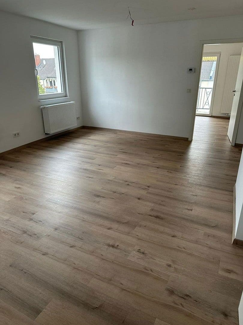 Pronájem bytu 2+1 45 m², Esserstr., Köln, Severní Porýní-Vestfálsko Pronájem bytu 2+1 45 m², Esserstr., Köln, Severní Porýní-Vestfálsko