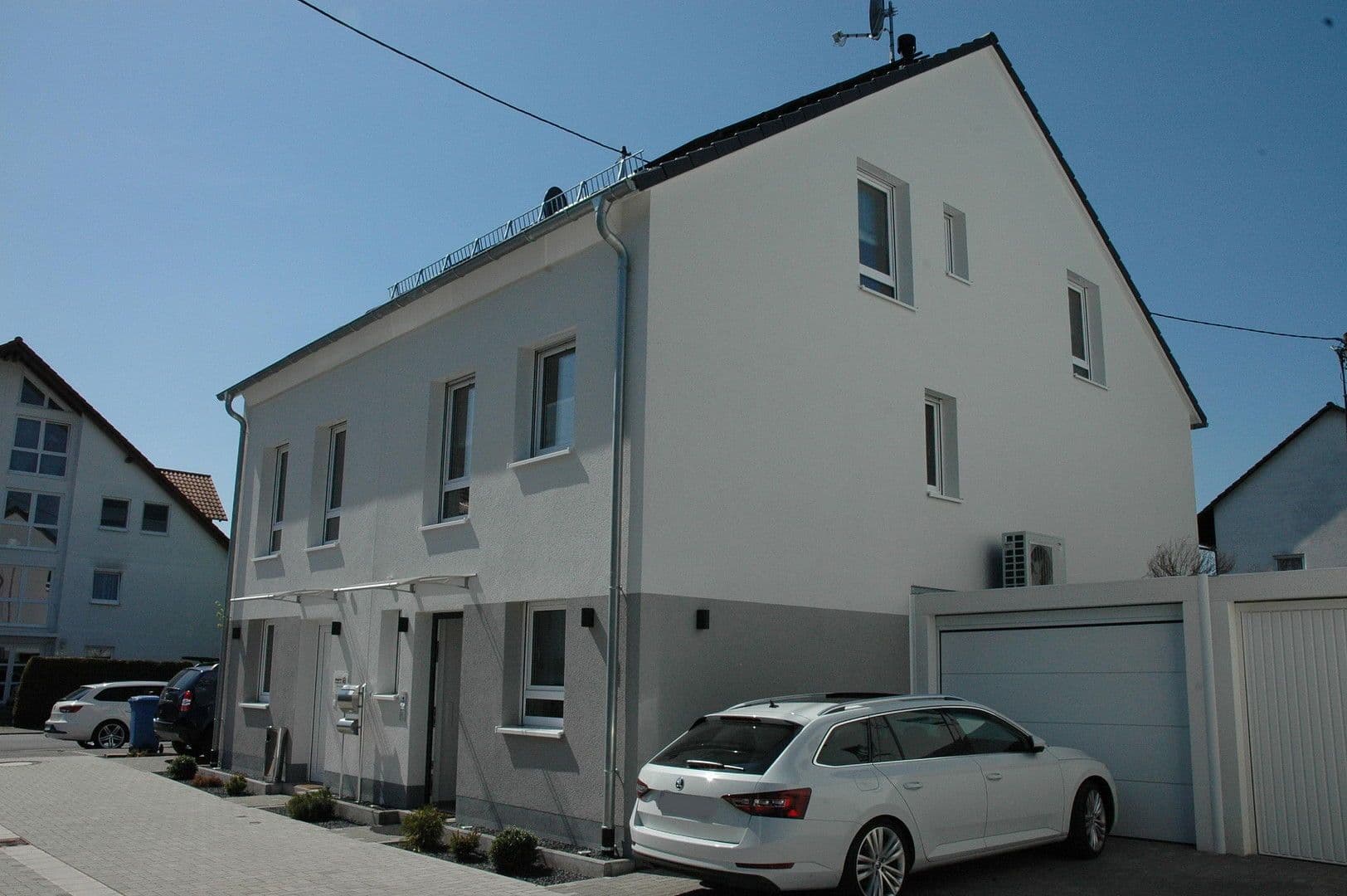 Prodej domu 141 m², pozemek 180 m², Heringer Fahrweg 18, Hünfelden, Hessen Prodej domu 141 m², pozemek 180 m², Heringer Fahrweg 18, Hünfelden, Hessen