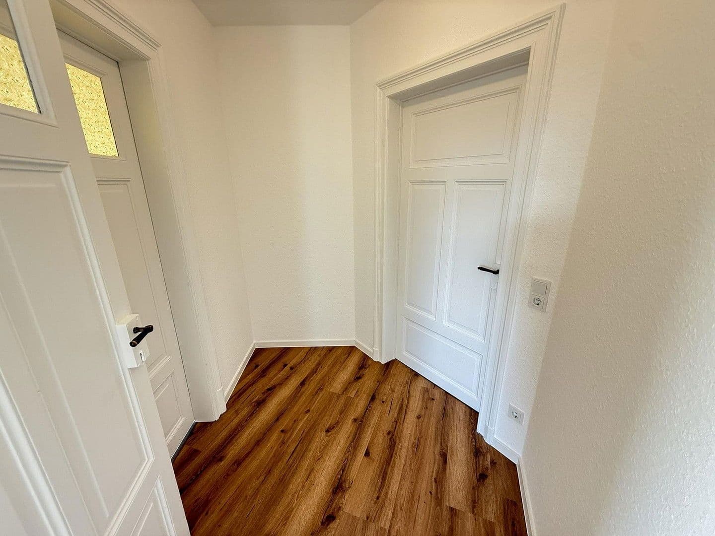 Pronájem bytu 3+1 68 m², Gambrinusstraße 16, Dresden, Sasko Pronájem bytu 3+1 68 m², Gambrinusstraße 16, Dresden, Sasko