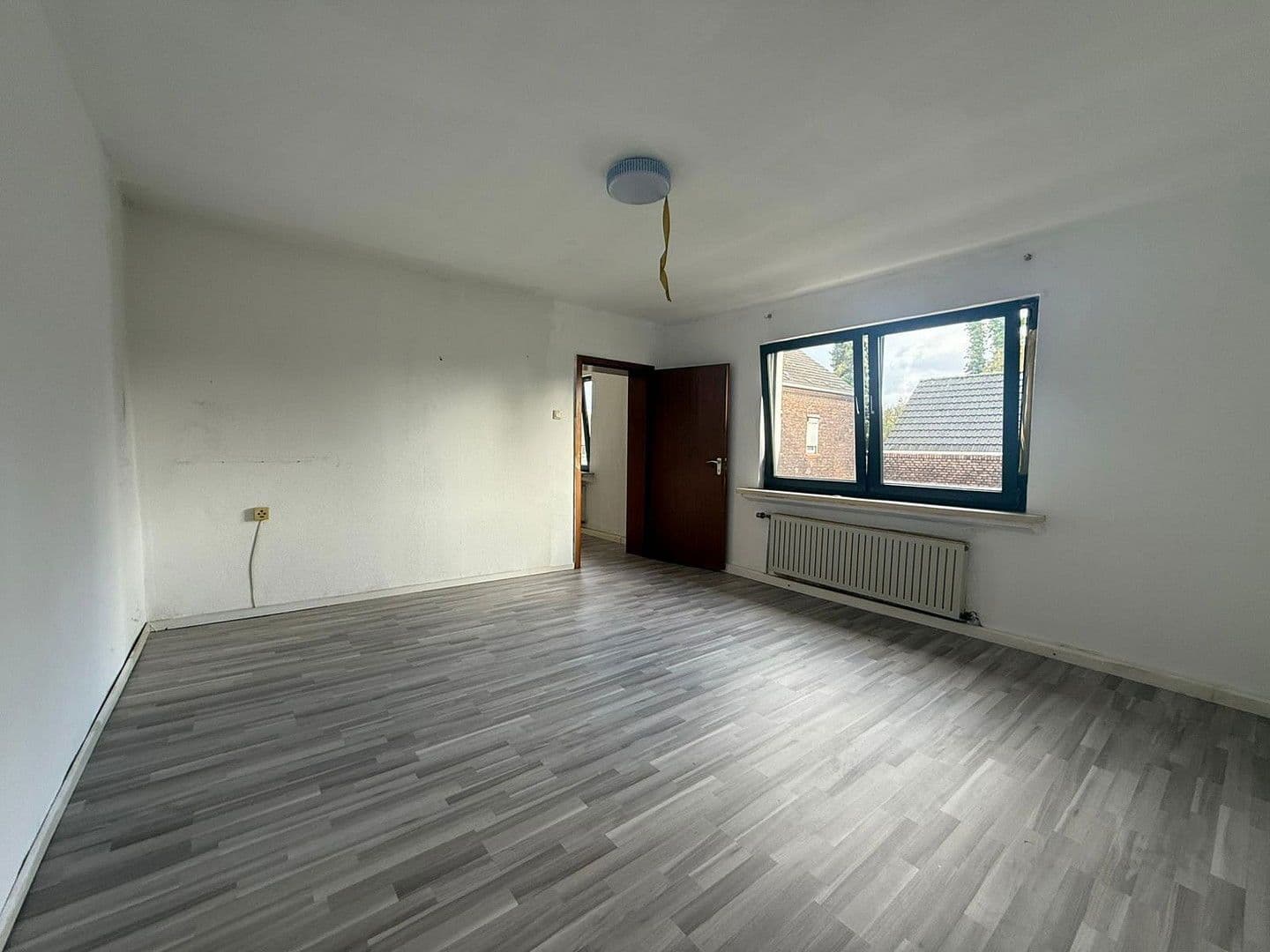 Pronájem bytu 2+1 58 m², Düsseldorfer Straße 240, Moers, Severní Porýní-Vestfálsko Pronájem bytu 2+1 58 m², Düsseldorfer Straße 240, Moers, Severní Porýní-Vestfálsko
