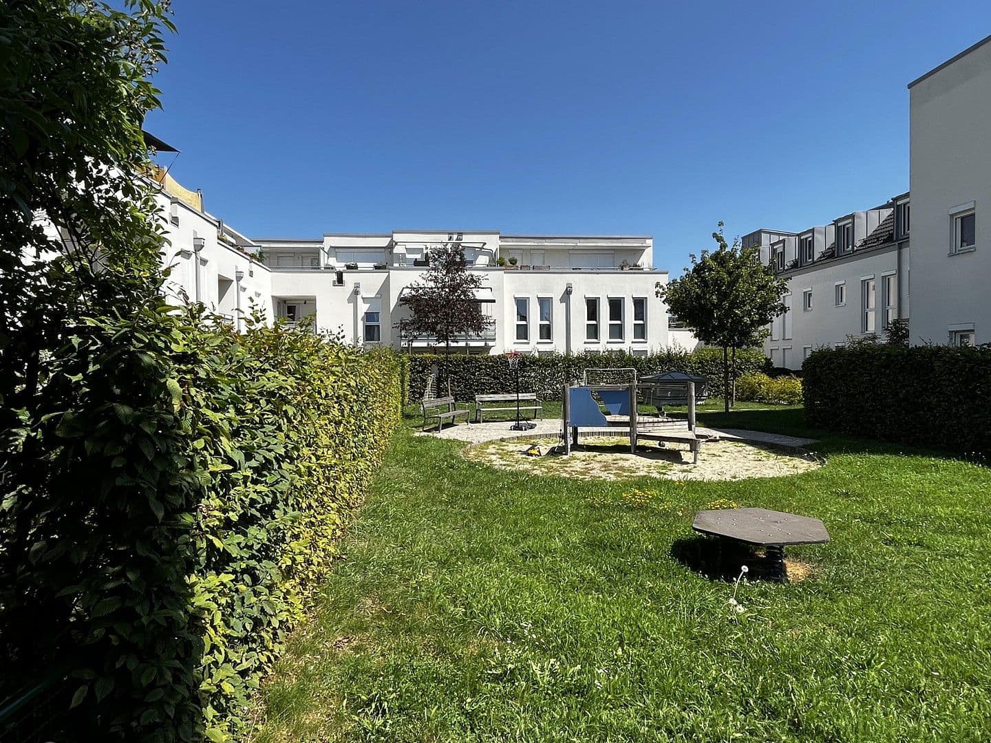 Prodej bytu 4+1 95 m², Fürholzer Weg 31, Neufahrn, Bavorsko Prodej bytu 4+1 95 m², Fürholzer Weg 31, Neufahrn, Bavorsko