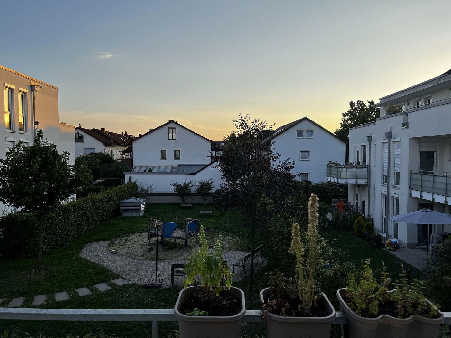 Prodej bytu 4+1 95 m², Fürholzer Weg 31, Neufahrn, Bavorsko Prodej bytu 4+1 95 m², Fürholzer Weg 31, Neufahrn, Bavorsko