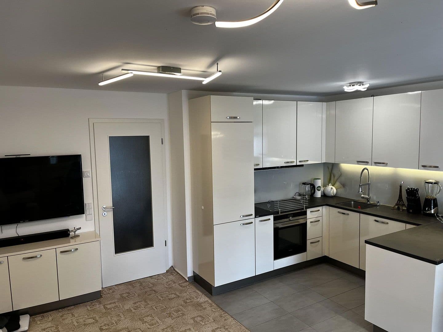 Prodej bytu 4+1 95 m², Fürholzer Weg 31, Neufahrn, Bavorsko Prodej bytu 4+1 95 m², Fürholzer Weg 31, Neufahrn, Bavorsko