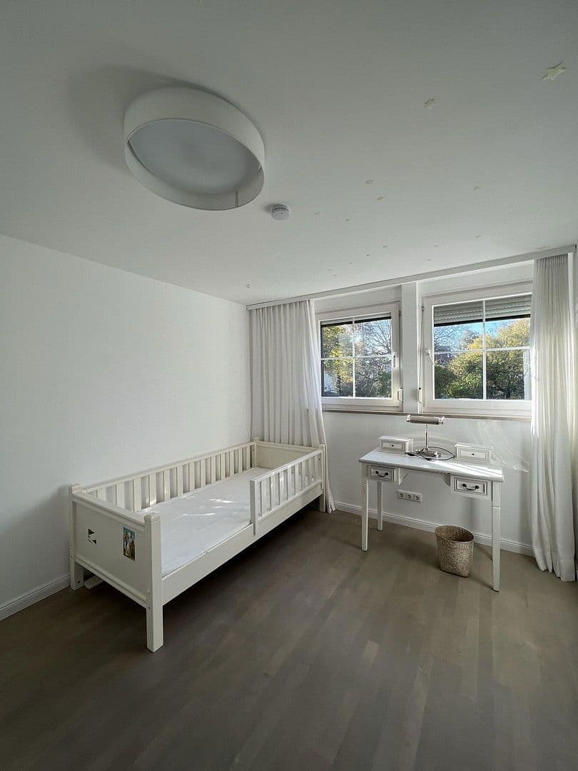 Prodej domu 151 m², pozemek 221 m², München, Bavorsko Prodej domu 151 m², pozemek 221 m², München, Bavorsko