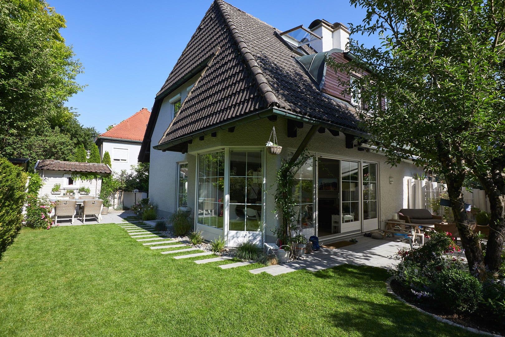 Prodej domu 151 m², pozemek 221 m², München, Bavorsko Prodej domu 151 m², pozemek 221 m², München, Bavorsko