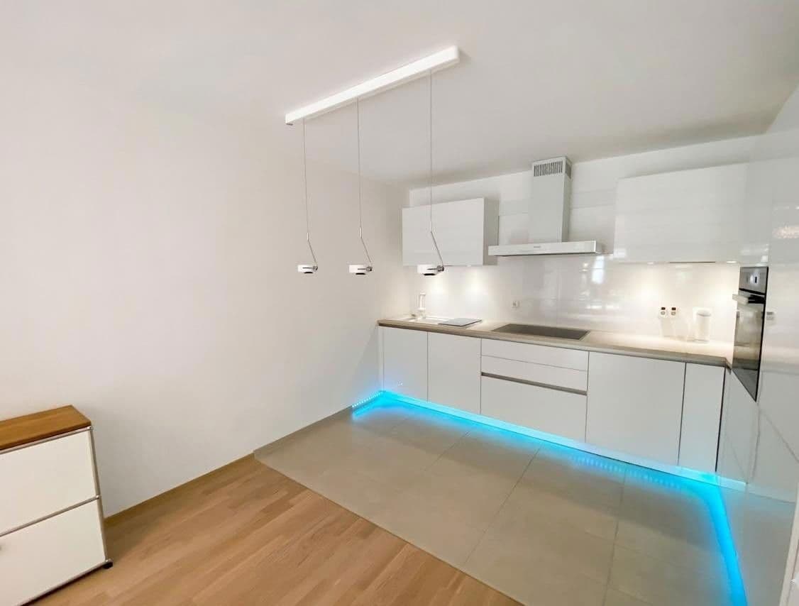 Prodej bytu 3+1 103 m², München, Bavorsko Prodej bytu 3+1 103 m², München, Bavorsko