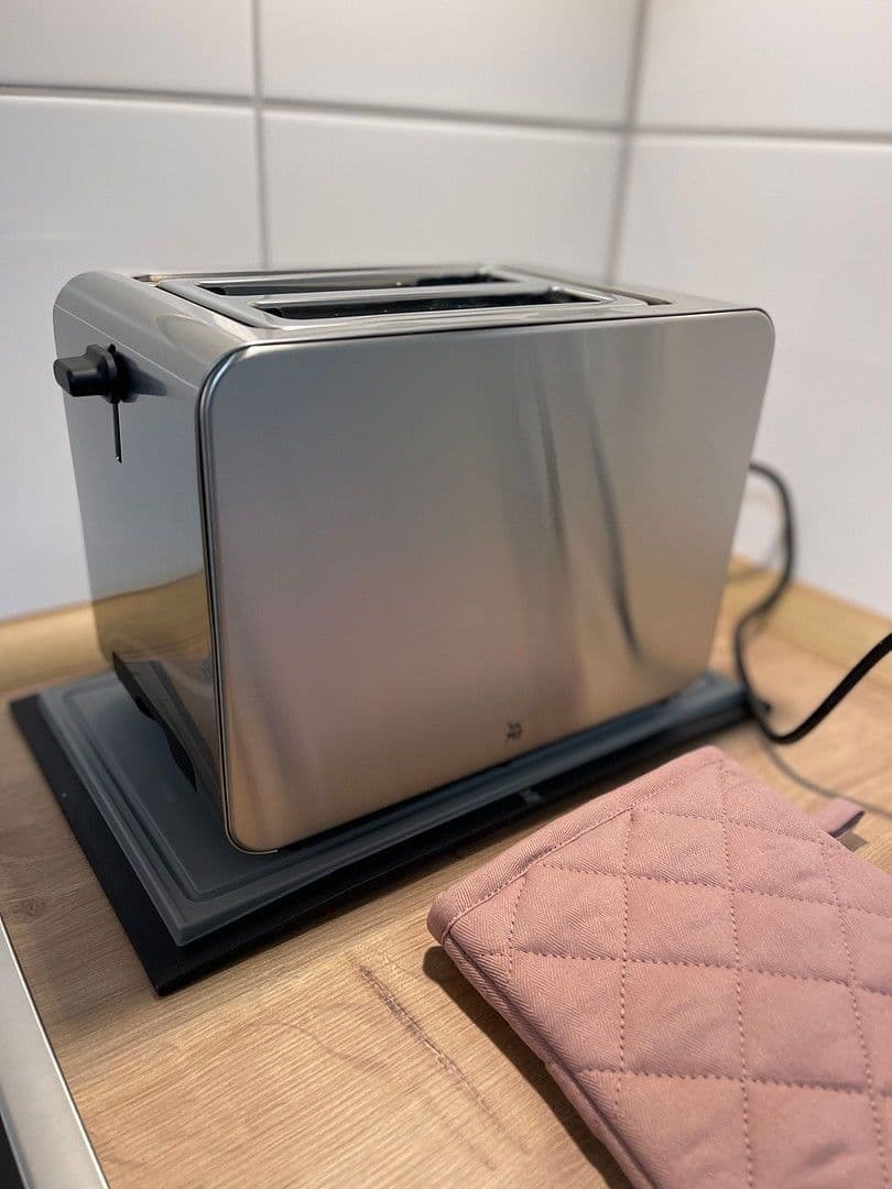 Pronájem bytu 2+1 54 m², Rauenthaler Straße 11A, Wiesbaden, Hessen Pronájem bytu 2+1 54 m², Rauenthaler Straße 11A, Wiesbaden, Hessen