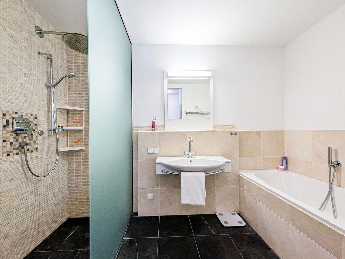 Prodej bytu 135 m², Kötschachtaler Strasse 1, Bad Gastein, Salcbursko Prodej bytu 135 m², Kötschachtaler Strasse 1, Bad Gastein, Salcbursko