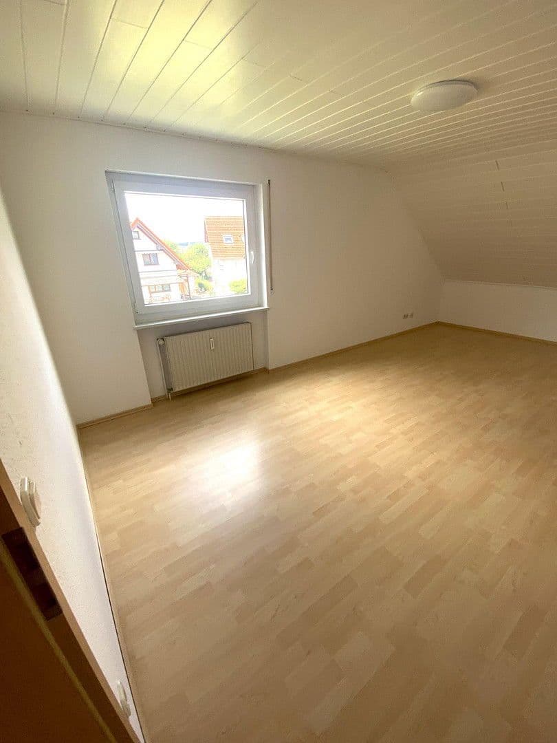 Pronájem domu 170 m², pozemek 280 m², Neidenstein, Bádensko-Württembersko Pronájem domu 170 m², pozemek 280 m², Neidenstein, Bádensko-Württembersko