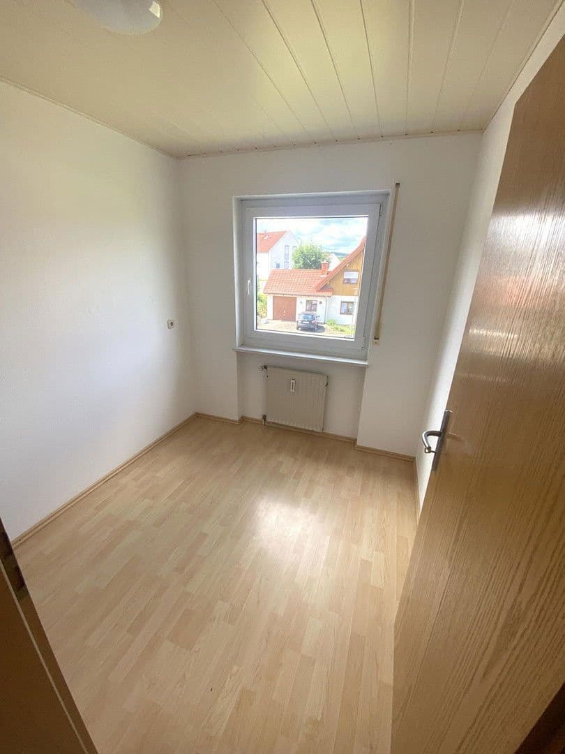 Pronájem domu 170 m², pozemek 280 m², Neidenstein, Bádensko-Württembersko Pronájem domu 170 m², pozemek 280 m², Neidenstein, Bádensko-Württembersko