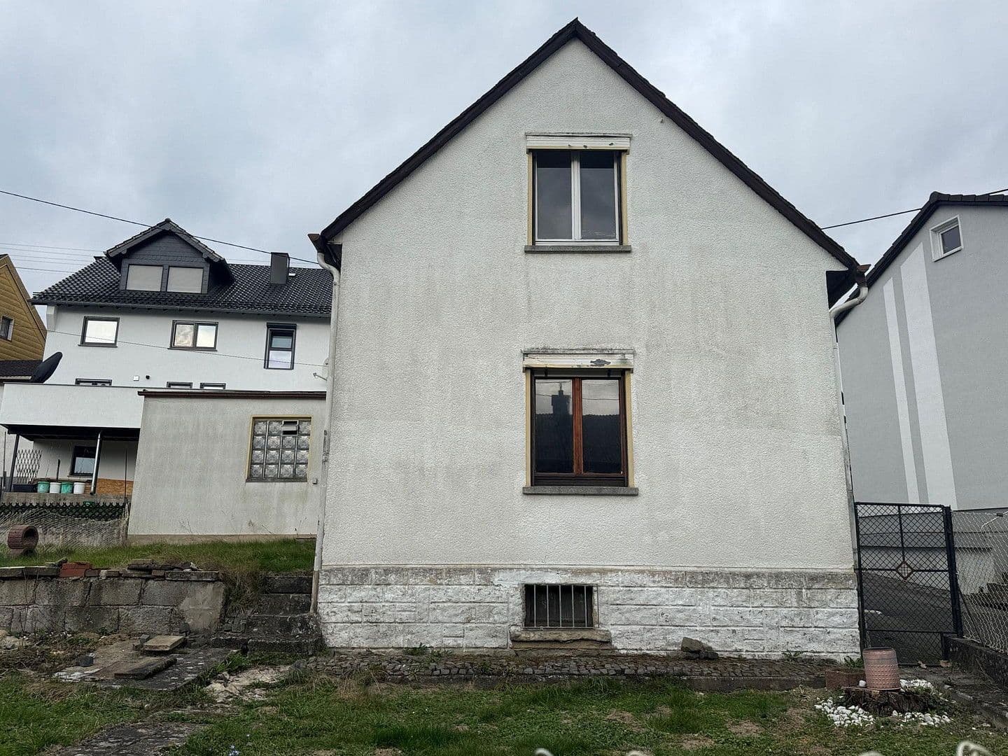 Prodej domu 95 m², pozemek 273 m², Rheinstr. 4, Hartenfels, Porýní-Falc Prodej domu 95 m², pozemek 273 m², Rheinstr. 4, Hartenfels, Porýní-Falc