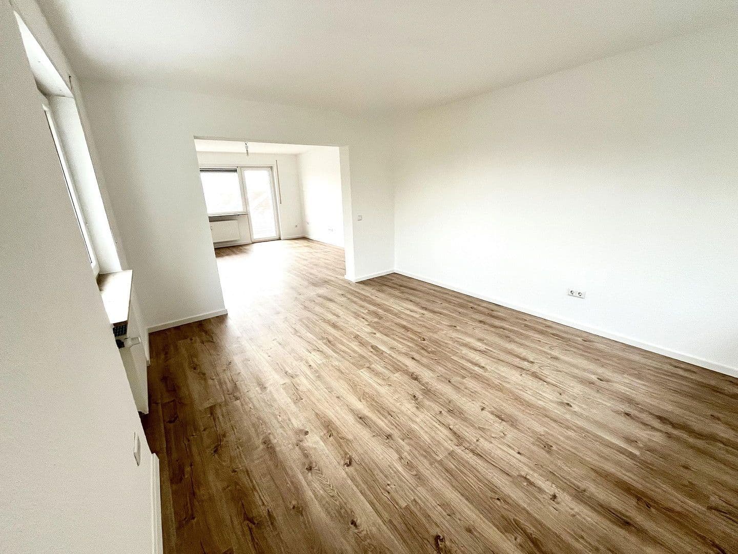 Pronájem domu 107 m², pozemek 578 m², Pariser Straße 163, Kaiserslautern, Porýní-Falc Pronájem domu 107 m², pozemek 578 m², Pariser Straße 163, Kaiserslautern, Porýní-Falc