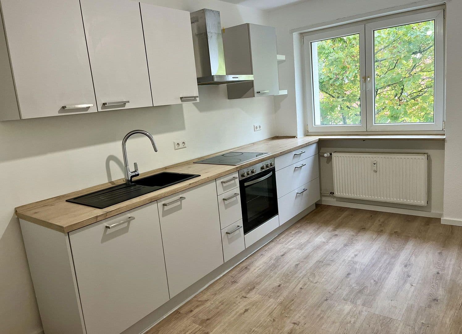 Pronájem domu 107 m², pozemek 578 m², Pariser Straße 163, Kaiserslautern, Porýní-Falc Pronájem domu 107 m², pozemek 578 m², Pariser Straße 163, Kaiserslautern, Porýní-Falc