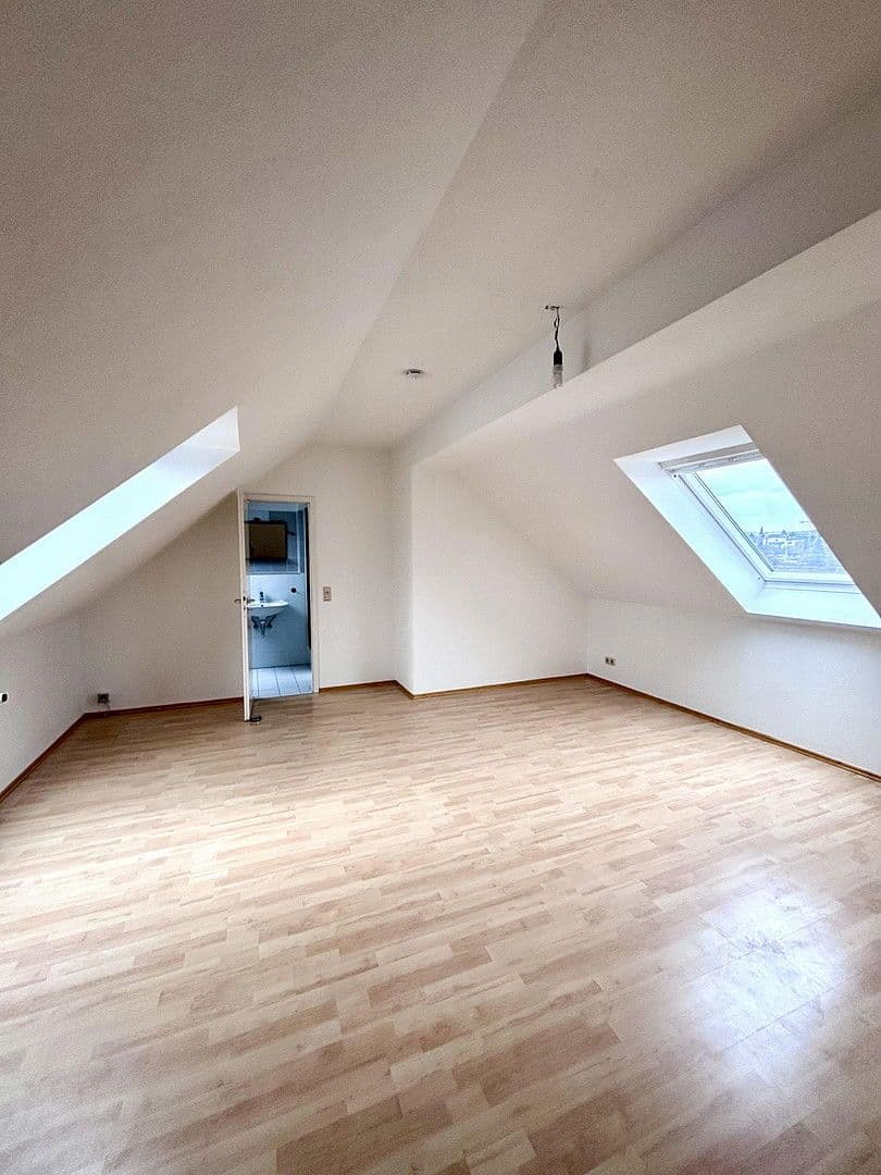 Pronájem bytu 3+1 82 m², Bahnhofstr. 22d, Usingen, Hessen Pronájem bytu 3+1 82 m², Bahnhofstr. 22d, Usingen, Hessen