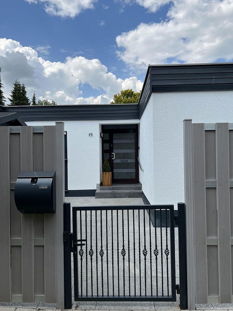 Prodej domu 130 m², pozemek 510 m², Puchheim, Bavorsko Prodej domu 130 m², pozemek 510 m², Puchheim, Bavorsko