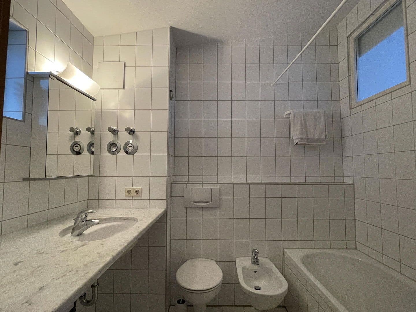 Pronájem bytu 2+1 50 m², Losäckerstraße 1, Stuttgart, Bádensko-Württembersko Pronájem bytu 2+1 50 m², Losäckerstraße 1, Stuttgart, Bádensko-Württembersko