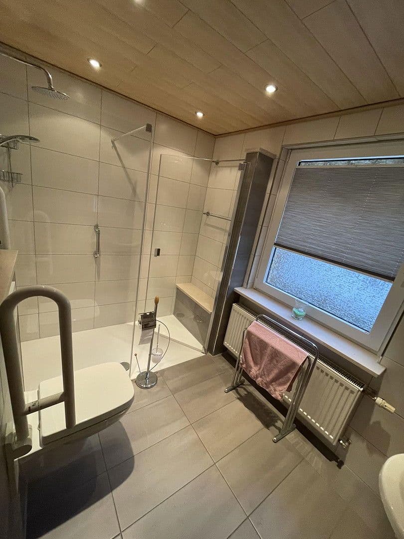 Prodej domu 120 m², pozemek 1.200 m², Goslar, Dolní Sasko Prodej domu 120 m², pozemek 1.200 m², Goslar, Dolní Sasko