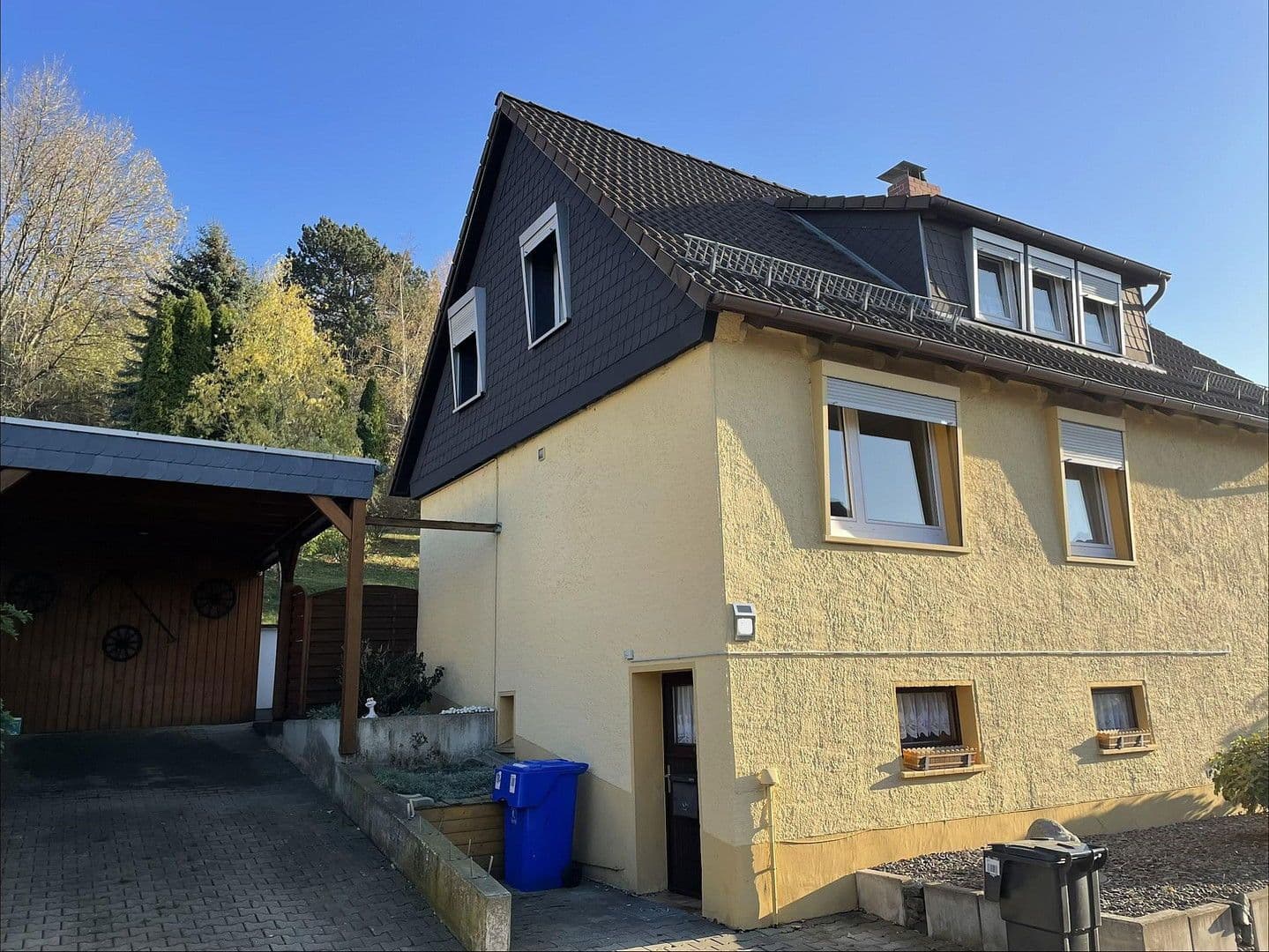 Prodej domu 120 m², pozemek 1.200 m², Goslar, Dolní Sasko Prodej domu 120 m², pozemek 1.200 m², Goslar, Dolní Sasko