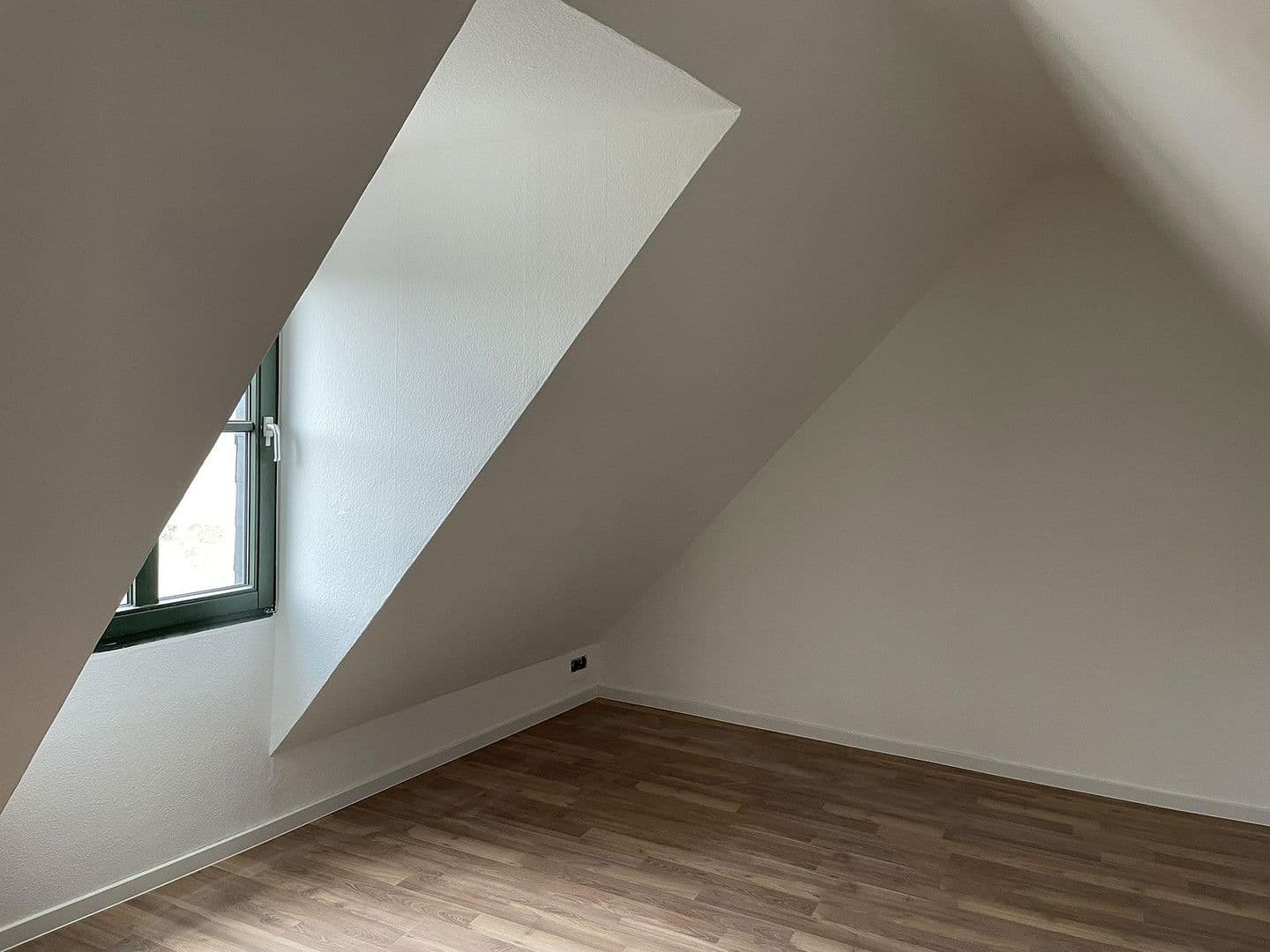 Prodej bytu 3+1 108 m², Rosmarinstraße 45, Oschatz, Sasko Prodej bytu 3+1 108 m², Rosmarinstraße 45, Oschatz, Sasko