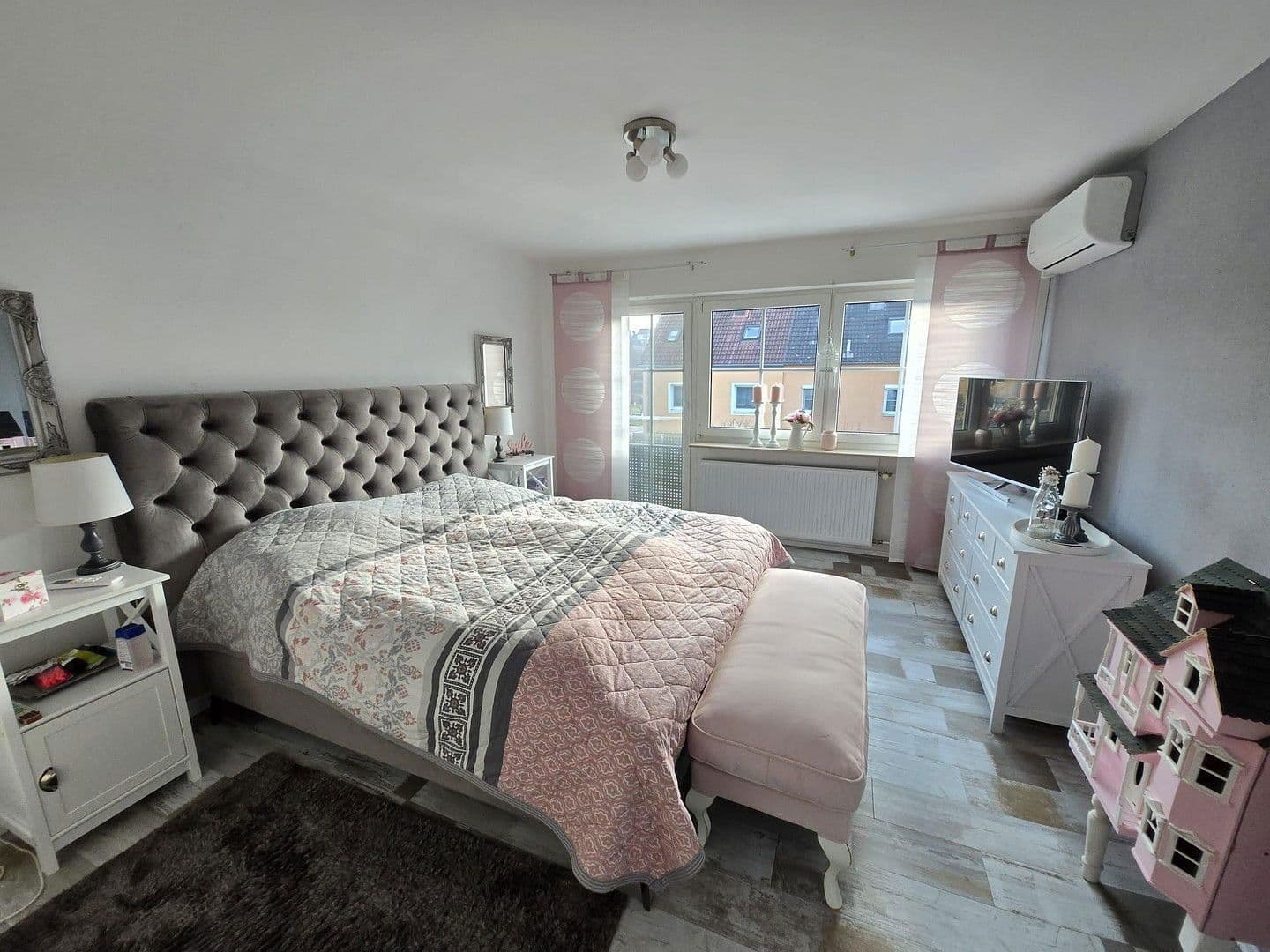 Prodej domu 124 m², pozemek 212 m², Ansbach, Bavorsko Prodej domu 124 m², pozemek 212 m², Ansbach, Bavorsko