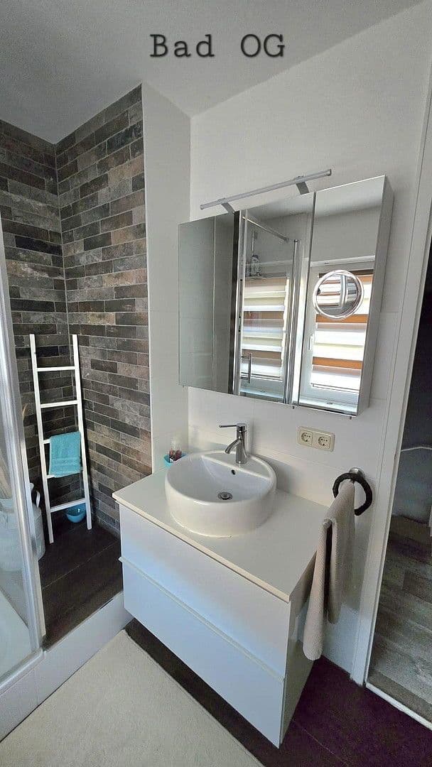 Prodej domu 124 m², pozemek 212 m², Ansbach, Bavorsko Prodej domu 124 m², pozemek 212 m², Ansbach, Bavorsko