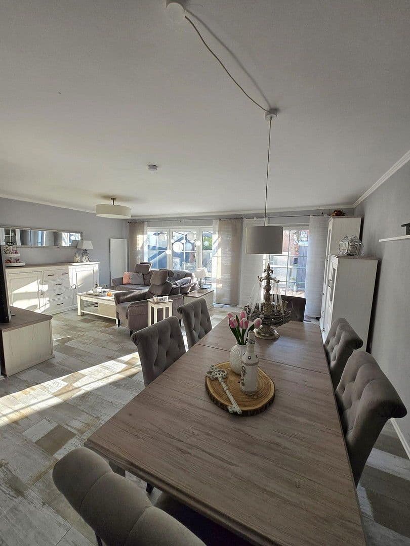 Prodej domu 124 m², pozemek 212 m², Ansbach, Bavorsko Prodej domu 124 m², pozemek 212 m², Ansbach, Bavorsko