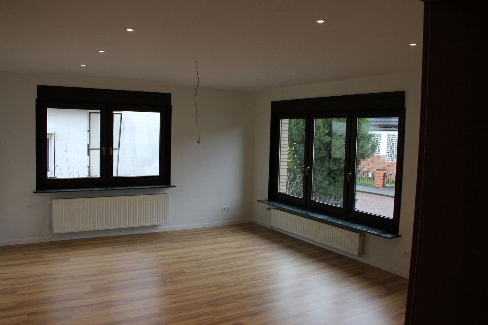 Pronájem domu 145 m², pozemek 1.000 m², Hannover, Dolní Sasko Pronájem domu 145 m², pozemek 1.000 m², Hannover, Dolní Sasko