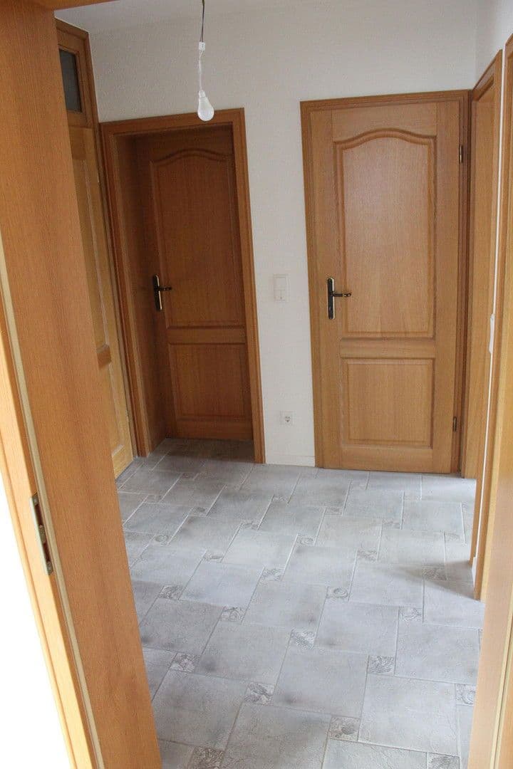 Pronájem domu 145 m², pozemek 1.000 m², Hannover, Dolní Sasko Pronájem domu 145 m², pozemek 1.000 m², Hannover, Dolní Sasko