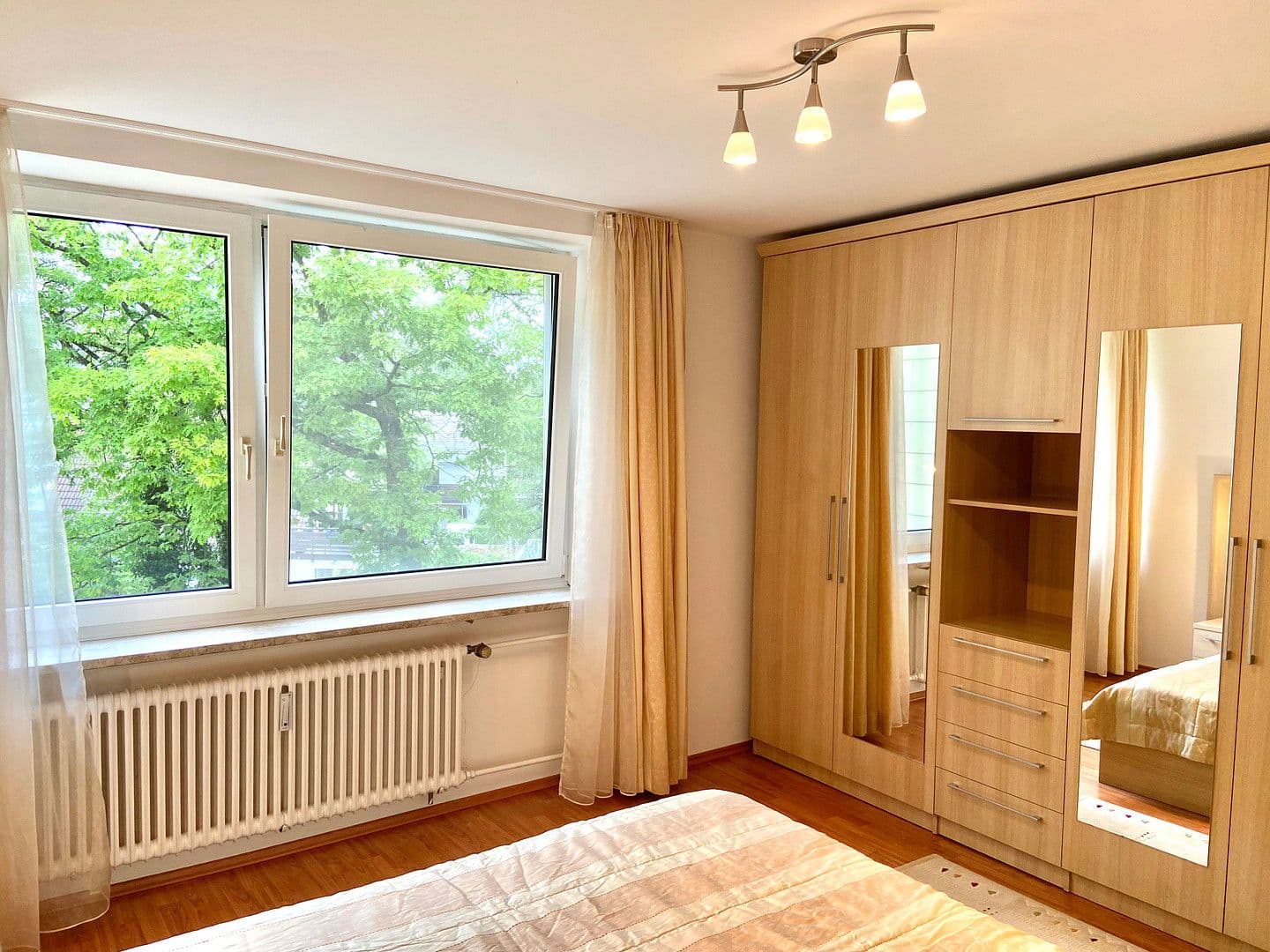 Pronájem bytu 2+1 58 m², Höglwörther Str. 361, München, Bavorsko Pronájem bytu 2+1 58 m², Höglwörther Str. 361, München, Bavorsko