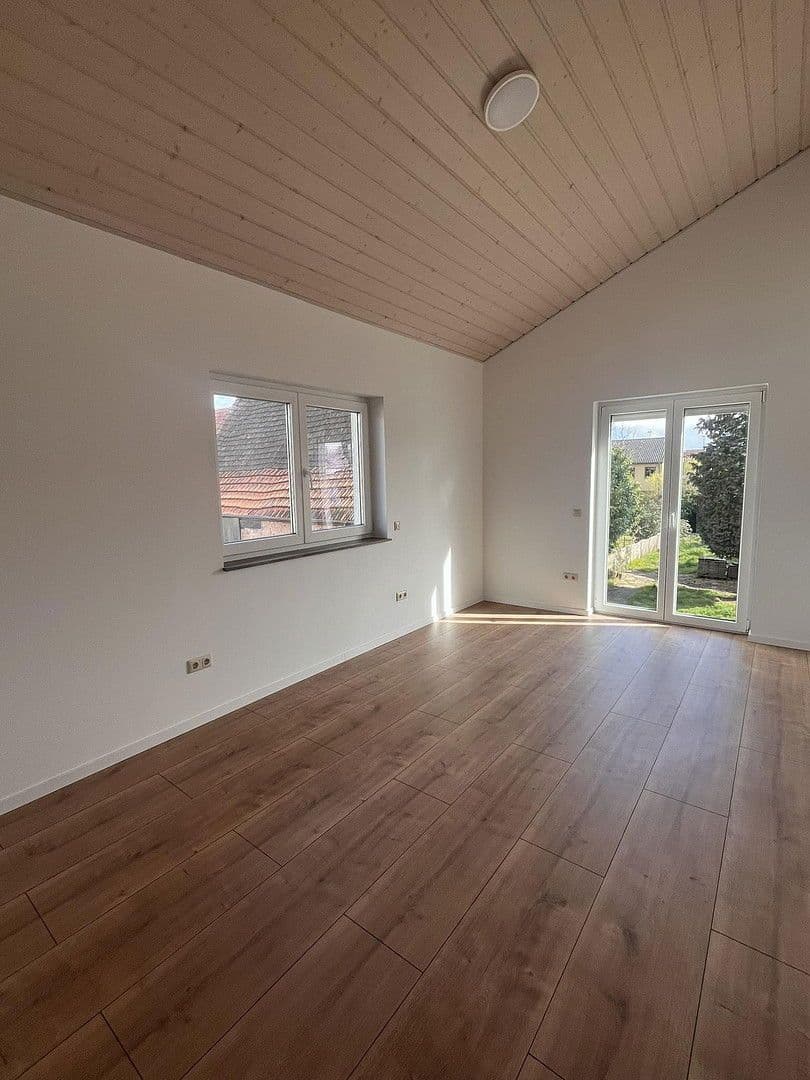 Pronájem domu 128 m², pozemek 300 m², Harthausen, Porýní-Falc Pronájem domu 128 m², pozemek 300 m², Harthausen, Porýní-Falc