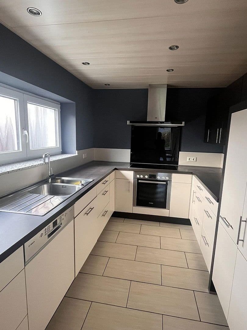 Pronájem domu 128 m², pozemek 300 m², Harthausen, Porýní-Falc Pronájem domu 128 m², pozemek 300 m², Harthausen, Porýní-Falc