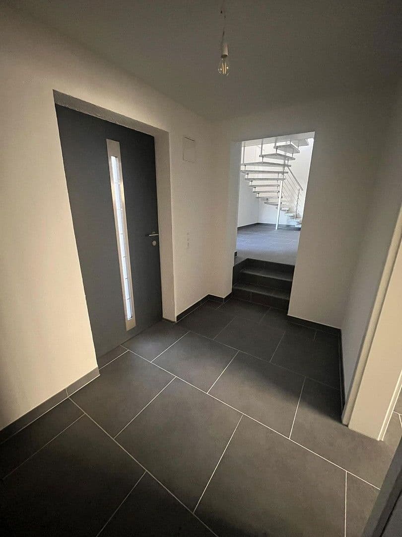 Pronájem domu 128 m², pozemek 300 m², Harthausen, Porýní-Falc Pronájem domu 128 m², pozemek 300 m², Harthausen, Porýní-Falc