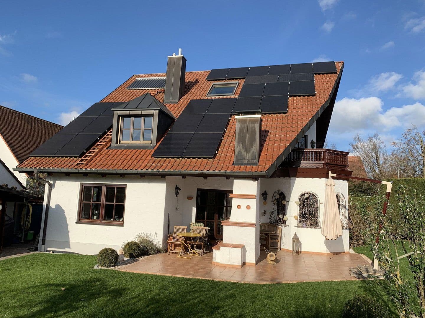 Prodej domu 278 m², pozemek 679 m², Neusäß, Bavorsko Prodej domu 278 m², pozemek 679 m², Neusäß, Bavorsko