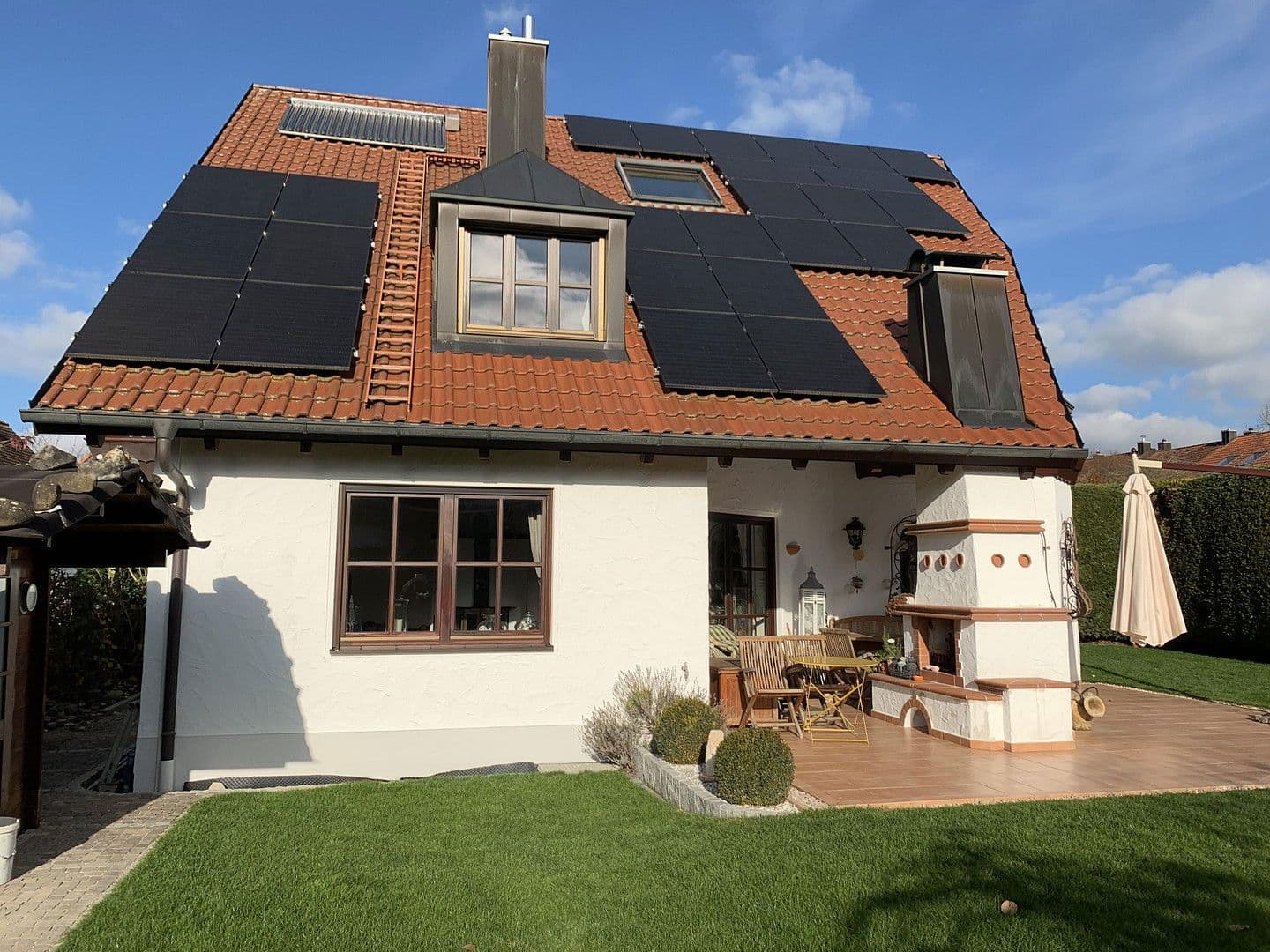 Prodej domu 278 m², pozemek 679 m², Neusäß, Bavorsko Prodej domu 278 m², pozemek 679 m², Neusäß, Bavorsko