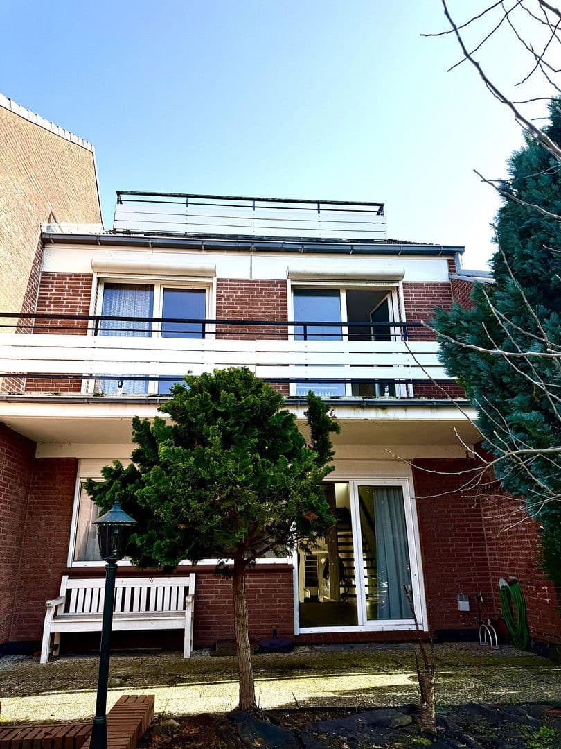 Prodej domu 134 m², pozemek 370 m², Halstenbek, Šlesvicko-Holštýnsko Prodej domu 134 m², pozemek 370 m², Halstenbek, Šlesvicko-Holštýnsko