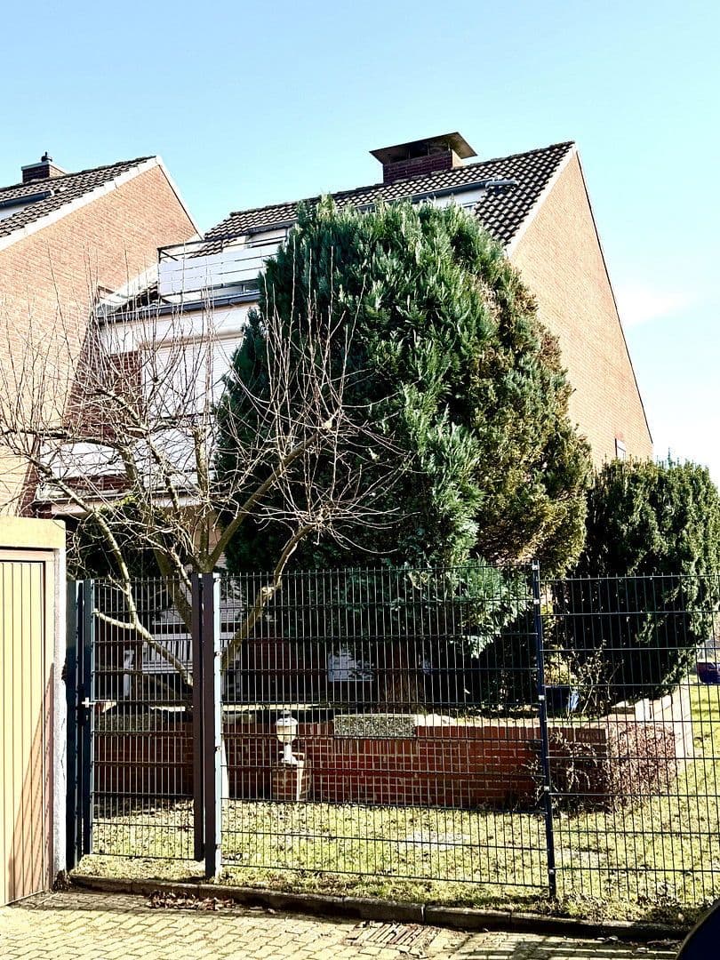 Prodej domu 134 m², pozemek 370 m², Halstenbek, Šlesvicko-Holštýnsko Prodej domu 134 m², pozemek 370 m², Halstenbek, Šlesvicko-Holštýnsko