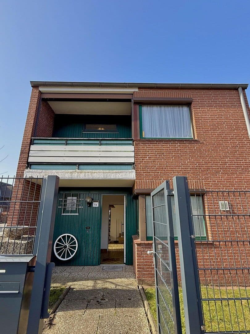 Prodej domu 134 m², pozemek 370 m², Halstenbek, Šlesvicko-Holštýnsko Prodej domu 134 m², pozemek 370 m², Halstenbek, Šlesvicko-Holštýnsko