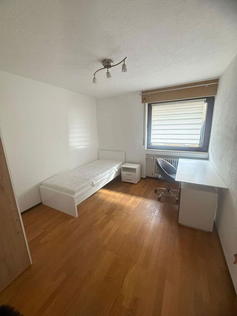 Pronájem bytu 15 m², Karlsruhe, Bádensko-Württembersko Pronájem bytu 15 m², Karlsruhe, Bádensko-Württembersko