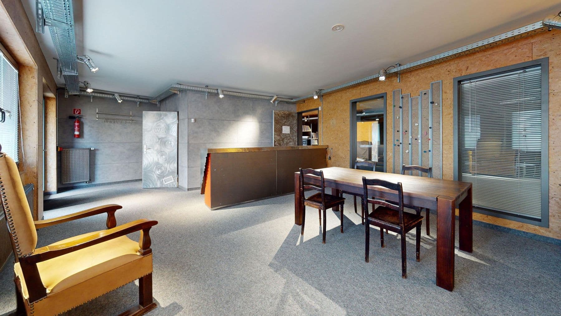 Pronájem nebytového prostoru 395 m², Daimlerstraße 14, Taunusstein, Hessen Pronájem nebytového prostoru 395 m², Daimlerstraße 14, Taunusstein, Hessen