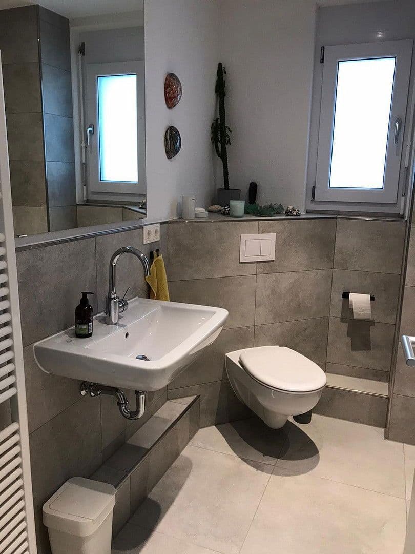 Pronájem domu 141 m², pozemek 176 m², Rodenbacherstr. 36n, Alzenau, Bavorsko Pronájem domu 141 m², pozemek 176 m², Rodenbacherstr. 36n, Alzenau, Bavorsko