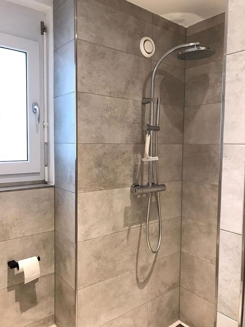 Pronájem domu 141 m², pozemek 176 m², Rodenbacherstr. 36n, Alzenau, Bavorsko Pronájem domu 141 m², pozemek 176 m², Rodenbacherstr. 36n, Alzenau, Bavorsko