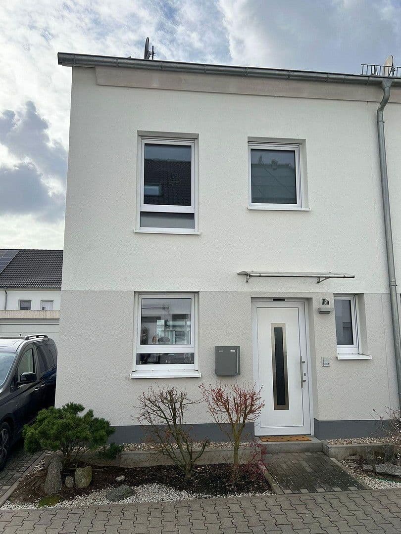 Pronájem domu 141 m², pozemek 176 m², Rodenbacherstr. 36n, Alzenau, Bavorsko Pronájem domu 141 m², pozemek 176 m², Rodenbacherstr. 36n, Alzenau, Bavorsko